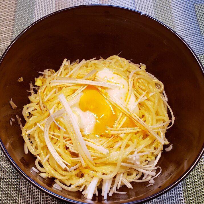 糖質0麺を使って！ねぎたっぷり 油そば風